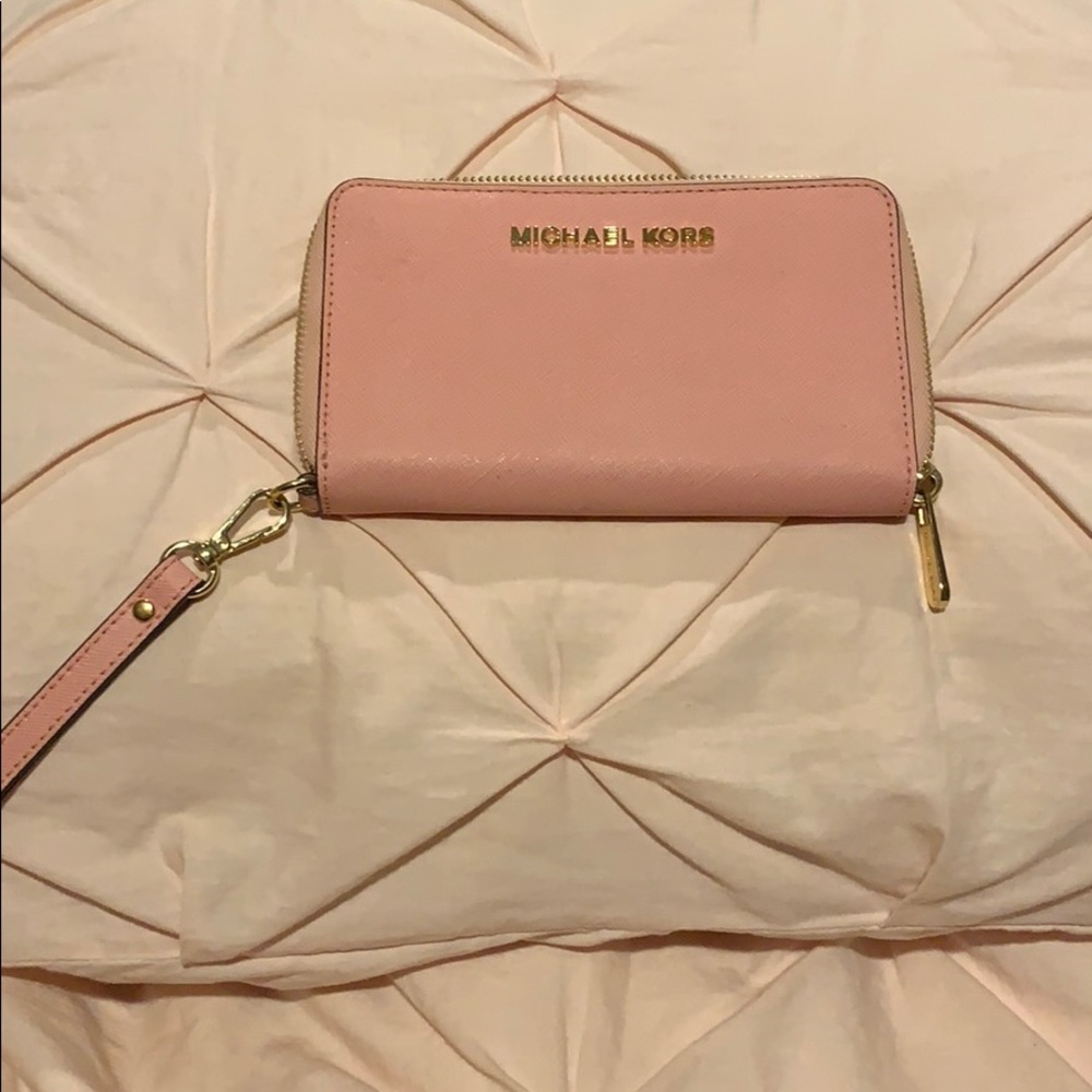 Michael Kors wristlet